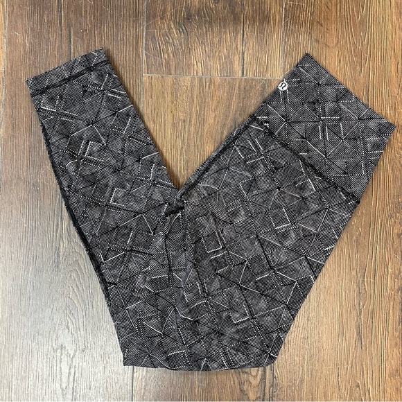 Lululemon Wunder Under Hi-Rise 7/8 Tight (Full-On Luxtreme 25”) SZ 26” WAIST - Picture 2 of 6